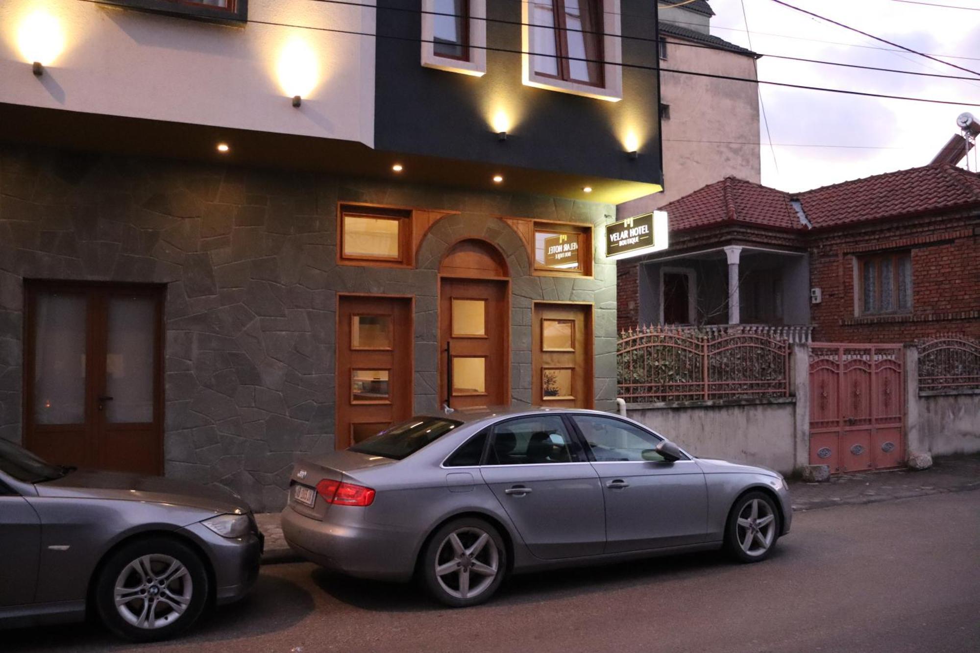 Velar Hotel Boutique Korce Bagian luar foto