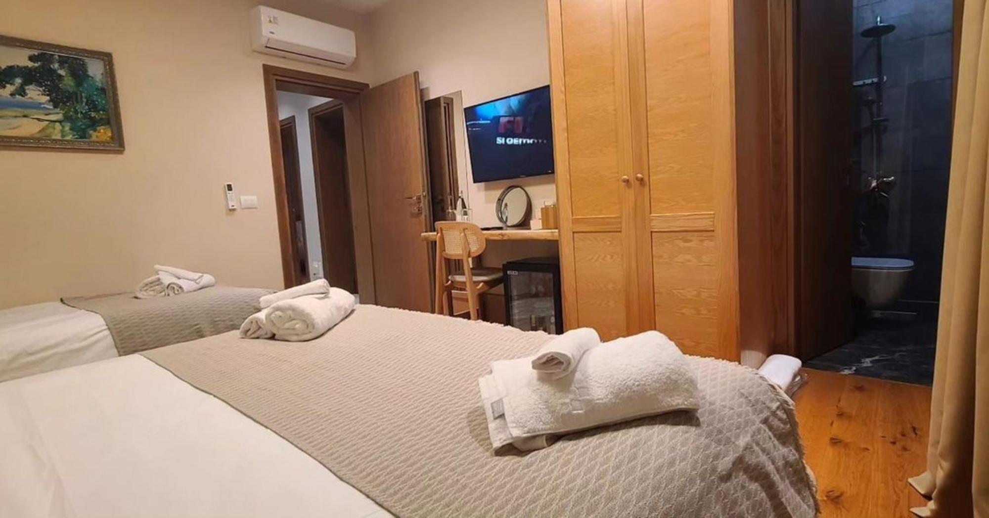 Velar Hotel Boutique Korce Bagian luar foto