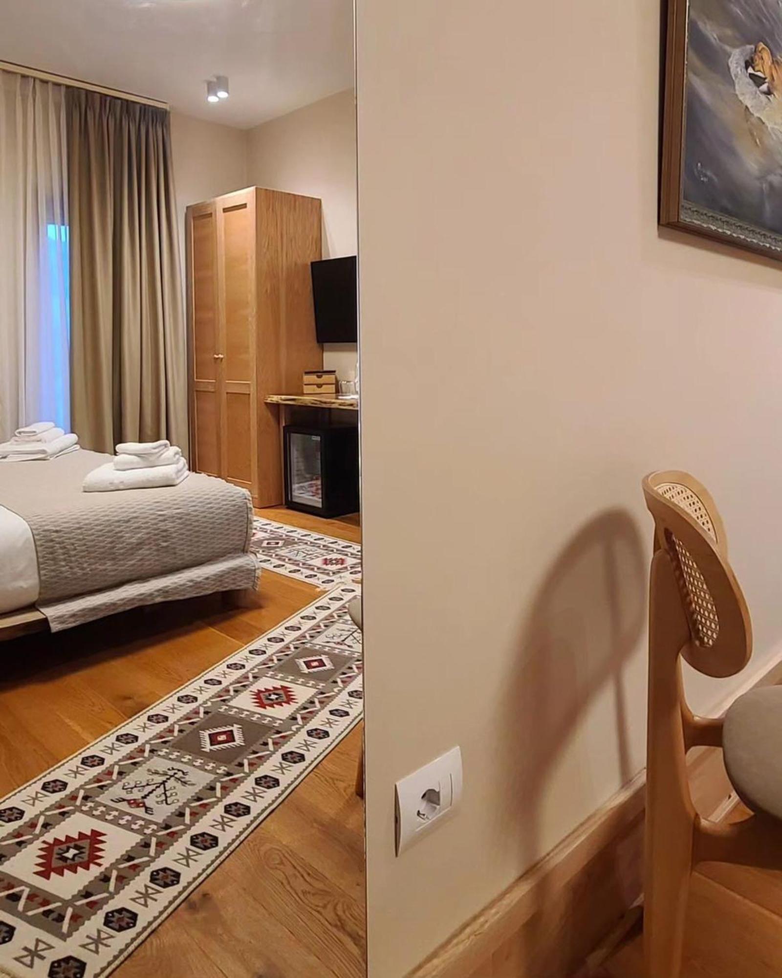 Velar Hotel Boutique Korce Bagian luar foto